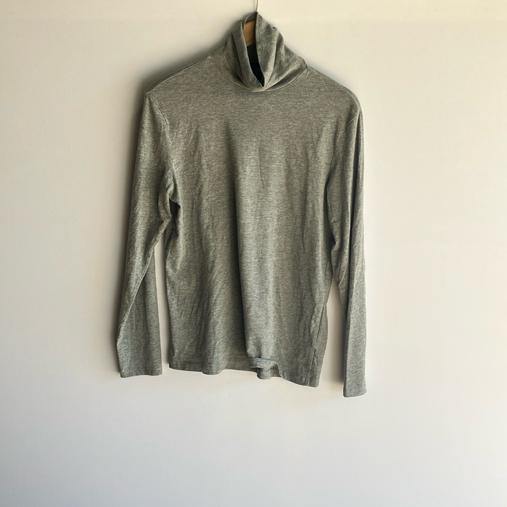 H&M Gray Turtleneck Sweater Lightweight Knit